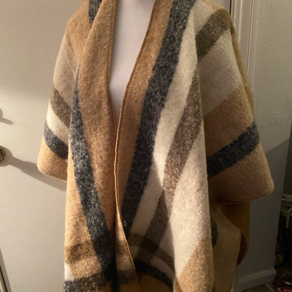 Vince Camuto Plaid Shaw O\S